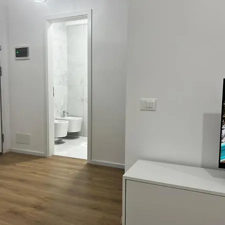 شقة Cozy Nest - Check-in 24h تيرانا
