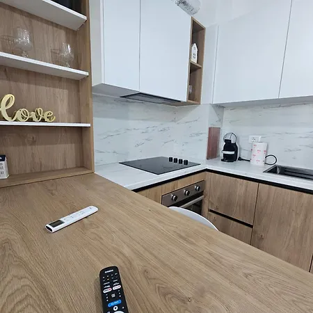Cozy Nest - Check-in 24h شقة *