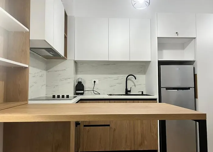 Oxa 12 Min Centro Check-in 24h * Τίρανα